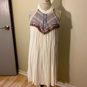 White shift dress with yarn multi color detail
